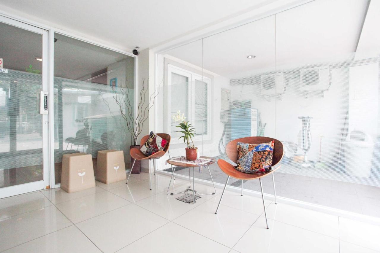 Legreen Suite Tebet Jakarta Exterior photo