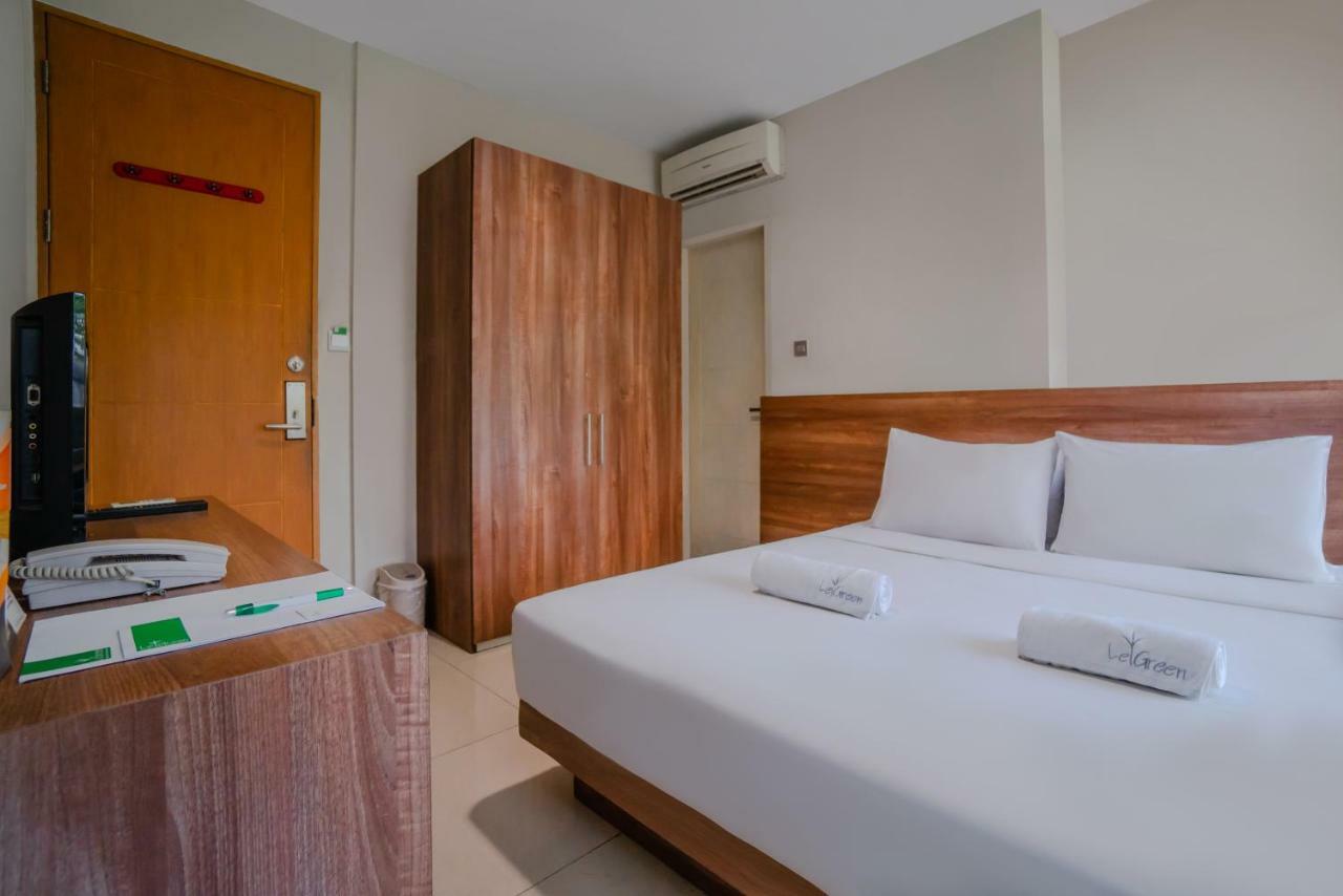 Legreen Suite Tebet Jakarta Exterior photo
