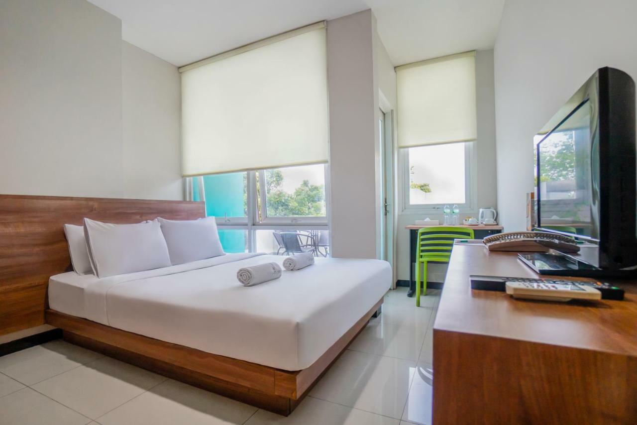 Legreen Suite Tebet Jakarta Exterior photo