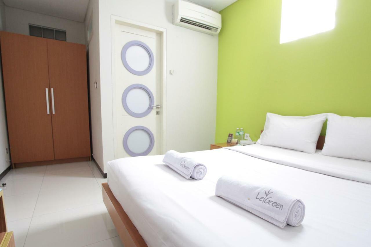 Legreen Suite Tebet Jakarta Exterior photo